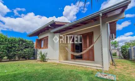 Casa com 2 quartos à venda na Rua França, 314, Lago Azul, Estância Velha