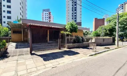 Casa à venda 3 Quartos, 1 Suite, 4 Vagas, 394M², Boa Vista, Novo Hamburgo - RS