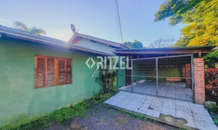 Casa com 3 quartos para alugar na Rua Pinto Bandeira, 154, Lira, Estância Velha
