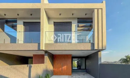 Casa com 3 quartos à venda na Rua Libéria, 114, Rincão, Novo Hamburgo