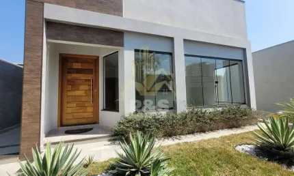 Casa com 3 dormitórios próxima à praça brasil japão e fácil acesso a unesp.