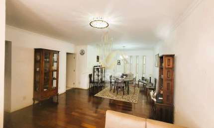 Apartamento com 180 m2, 3 dormitórios no centro de Botucatu.