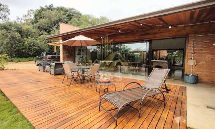 Natureza e conforto no Coração da B. Demétria– Casa Sede e mais 4 Chalés!