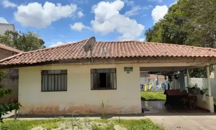 Casa Padrão para Venda em Jardim Guaraituba Colombo-PR