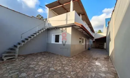 Casa para Venda em Guarulhos, Residencial e Comercial Guarulhos, 2 dormitórios, 1 suíte, 1 banheiro, 5 vagas