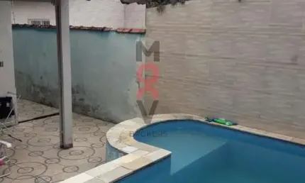 Casa na Praia para Venda em Mongaguá, Balneário Flórida Mirim, 2 dormitórios, 1 suíte, 1 banheiro, 3 vagas