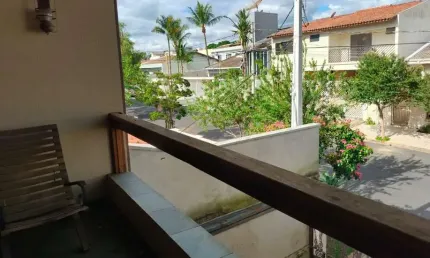 Sobrado à Venda na Vila Suíça Indaiatuba, 3 Dorms, 256m²