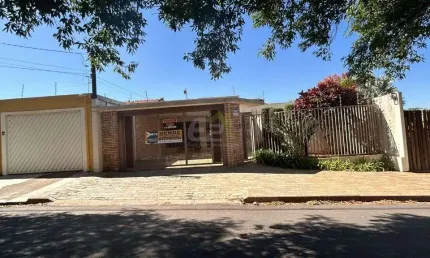 Casa a venda no Jardim Cardinalli, Sao Carlos: 4 dormitorios, suite e churrasqueira!