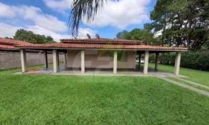 Encantadora Chacara Rural com 3 Dormitorios em Sao Carlos