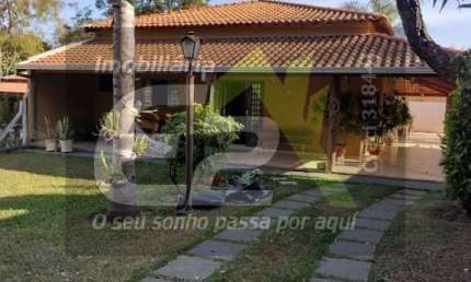 Chacara de luxo a venda em Itirapina - BROA, com 3 dormitorios e churrasqueira