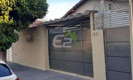 Casa a venda em Vila Boa Vista 1, Sao Carlos: 2 dormitorios, edicula e quintal amplo!