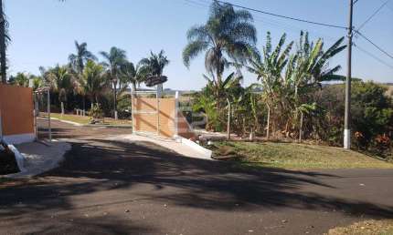 Chacara de luxo com 3 suites e piscina aquecida em Sao Carlos