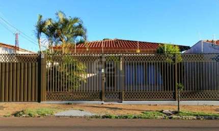 Casa de 3 dormitorios no Centro de Sao Carlos - Oportunidade!