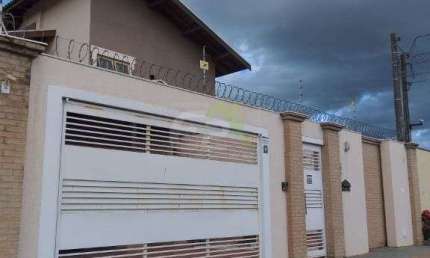 Casa com 3 quartos à venda no Jardim Acapulco, São Carlos , 210 m2 por R$ 850.000