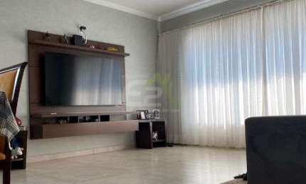 Casa com 3 quartos à venda na Vila Costa do Sol, São Carlos , 197 m2 por R$ 800.000