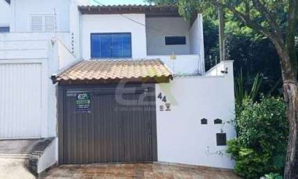 Sobrado de 3 dormitorios com suite e churrasqueira no Portal do Sol, Sao Carlos