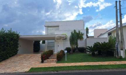 Sobrado de alto padrao com churrasqueira no Condominio Parque Residencial Damha ll