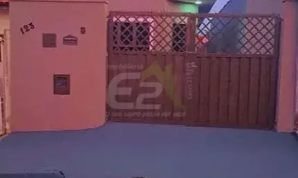 Casa a venda em Sao Carlos, bairro Cidade Aracy. 2 dormitorios, garagem, cozinha e mais!