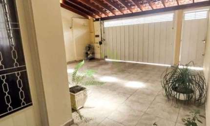 Casa a venda na Vila Faria, Sao Carlos: 2 dormitorios, 2 vagas de garagens, quintal espacoso