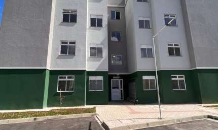 Apartamento Vazio em Condomínio Clube – Super Bem Localizado!