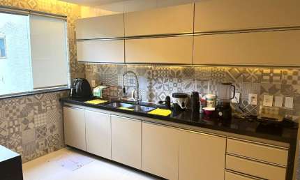 Descubra Seu Novo Lar em Setúbal: Apartamento Frente para o Mar!