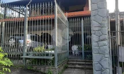 Casa com 6 quartos à venda na Papa Paulo Vi, Jardim Amália, Volta Redonda