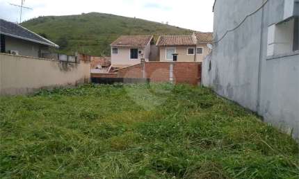 Terreno à venda na José Loesch Pereira, Jardim Amália, Volta Redonda