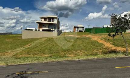 Terreno à venda na 3, Casa de Pedra, Volta Redonda