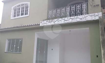 Casa com 3 quartos à venda na Angélica, Água Limpa, Volta Redonda