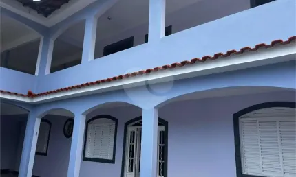 Casa com 4 quartos à venda na K, Vila Brasília, Volta Redonda