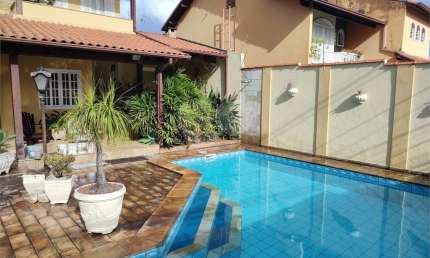 Casa com 4 quartos à venda na Papa Paulo Vi, Jardim Amália, Volta Redonda