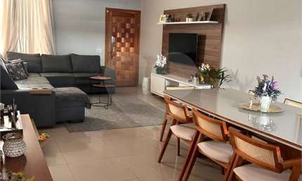 Casa com 3 quartos à venda em Jardim Belvedere - RJ