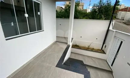 Casa com 2 quartos à venda na José Arcenio, Paraíso, Resende