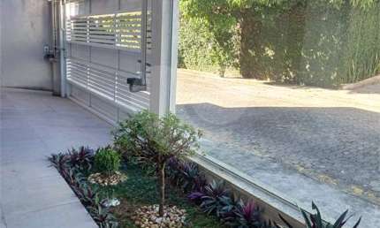 Casa com 3 quartos à venda na Um, Água Limpa, Volta Redonda