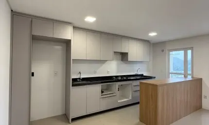 Apartamento com 2 quartos para alugar na Rua 617, 79, Tabuleiro dos Oliveiras, Itapema