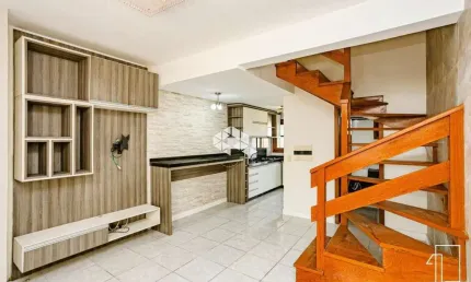Casa sobrado  2 dormitórios, sacada, semi mobiliado, banheiro social, área de serviço, pátio. Localizado no bairro São José em Canoas.