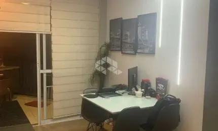 APARTAMENTO COM 2 DORMITÓRIOS NO BAIRRO BARREIROS - SÃO JOSÉ/SC.