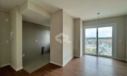 Apartamento com 02 dormitórios à venda, Bairro Tres Vendas, em Pelotas.