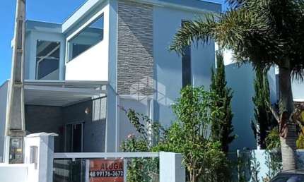 Casa 3 dormitórios sendo 1 suíte no Rio Vermelho - Florianópolis