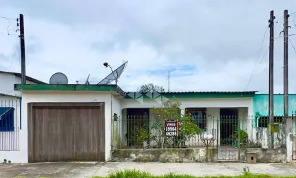 Casa com 3 quartos à venda na José Marciano Caetano, 26, Tancredo Neves, Santa Maria