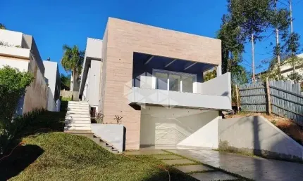 Casa a venda   com  03 dormitórios - Bairro Querência - Viamão