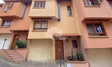 Casa em condomínio fechado com 3 quartos à venda na Rua Giorgio Negroni, 801, Espírito Santo, Porto Alegre