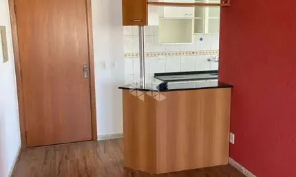 Apartamento com 2 dormitórios, 1 suíte e 2 vagas de garagem, no bairro São João- Porto Alegre / RS