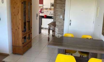 Apartamento a venda com 2 dormitórios totalmente mobiliado com box próximo ao Zaffari.