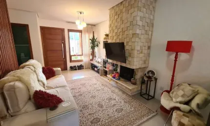 Casa com 3 quartos à venda na Rua Angico, 13, Hípica, Porto Alegre