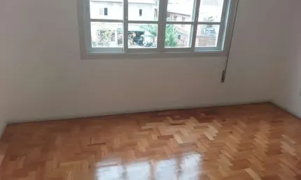 Apartamento 2 quartos de frente a venda   no bairro medianeira em porto alegre.