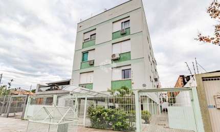 Apartamento 2 Dormitórios, 1 vaga coberta no Bairro Teresópolis