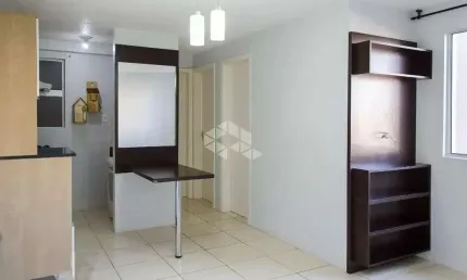 Apartamento semi mobiliado 2 dormitórios em residencial
