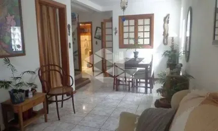 Sobrado de 03 dormitórios/quartos opção para 04 dormitórios no bairro tristeza