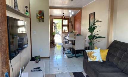 Casa / Casa de piscina / 2 Dormitórios / 2 Vagas / São José / Ozanan / Canoas / RS